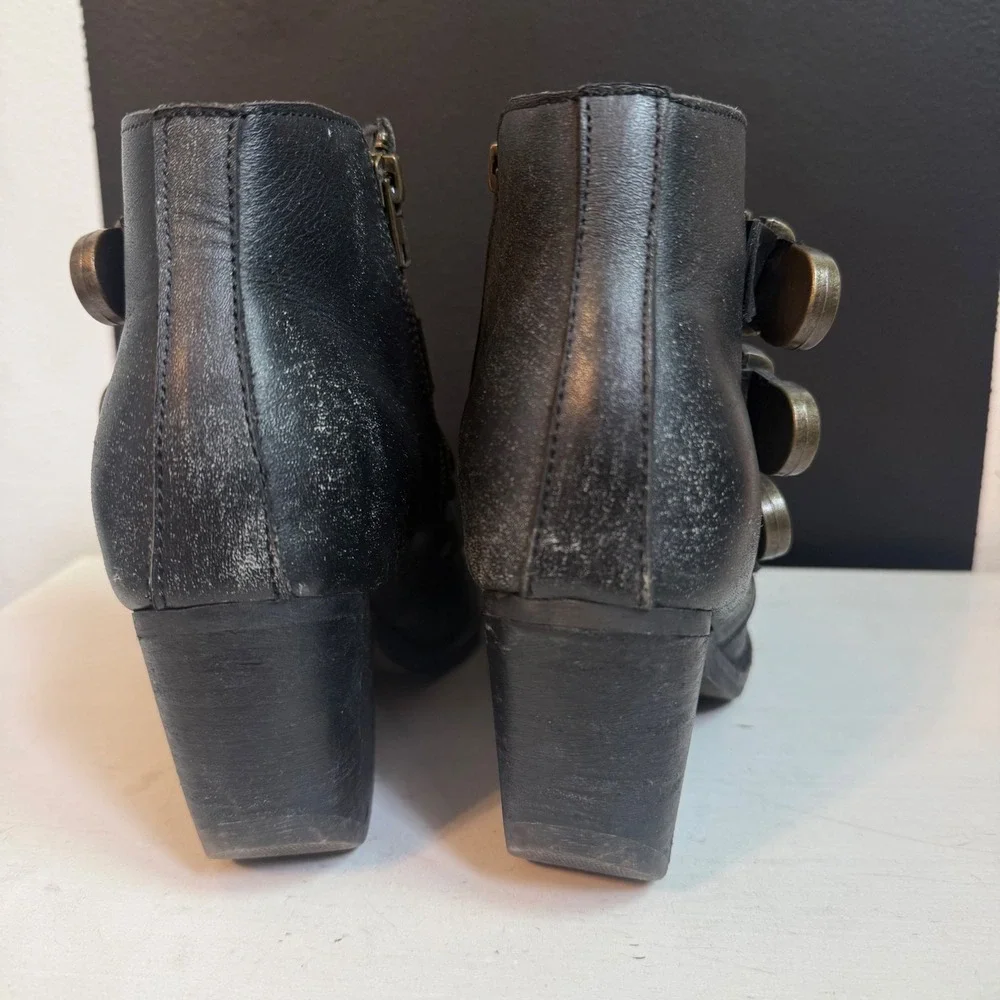 Jeffrey Campbell Buckle Ankle Boots Womens 7 Black Leather Distressed Triple Str - Picture 7 of 11